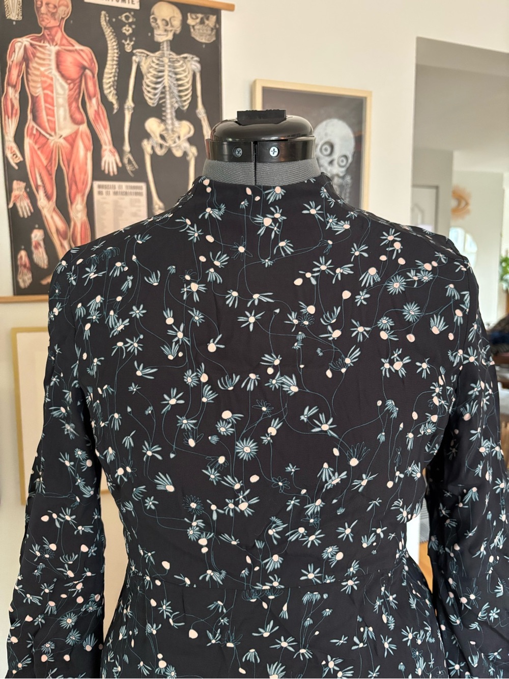 Country Road Black Floral High-Neck Midi Dress - Picture 4 of 5
